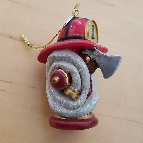 Fire hydrant Ornament - Picture 2 of 3
